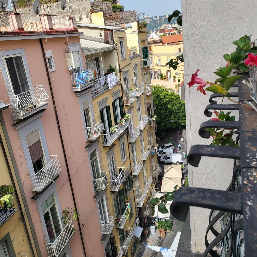 Отель Nel Salotto Di Napoli Экстерьер фото